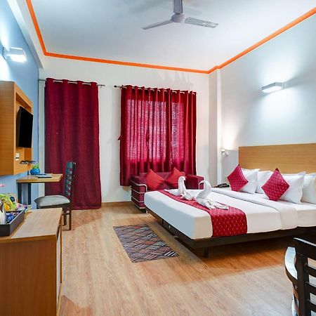 Hotel Noida Express Extérieur photo
