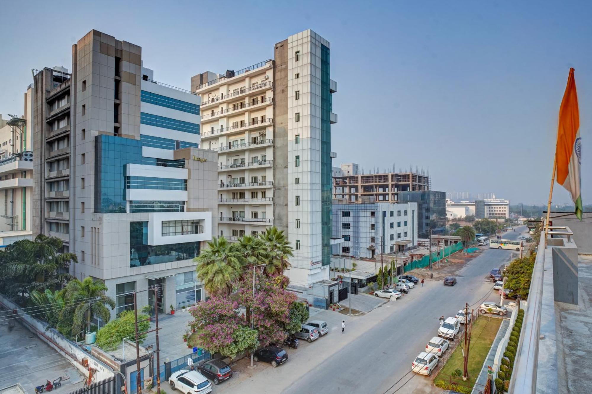 Hotel Noida Express Extérieur photo