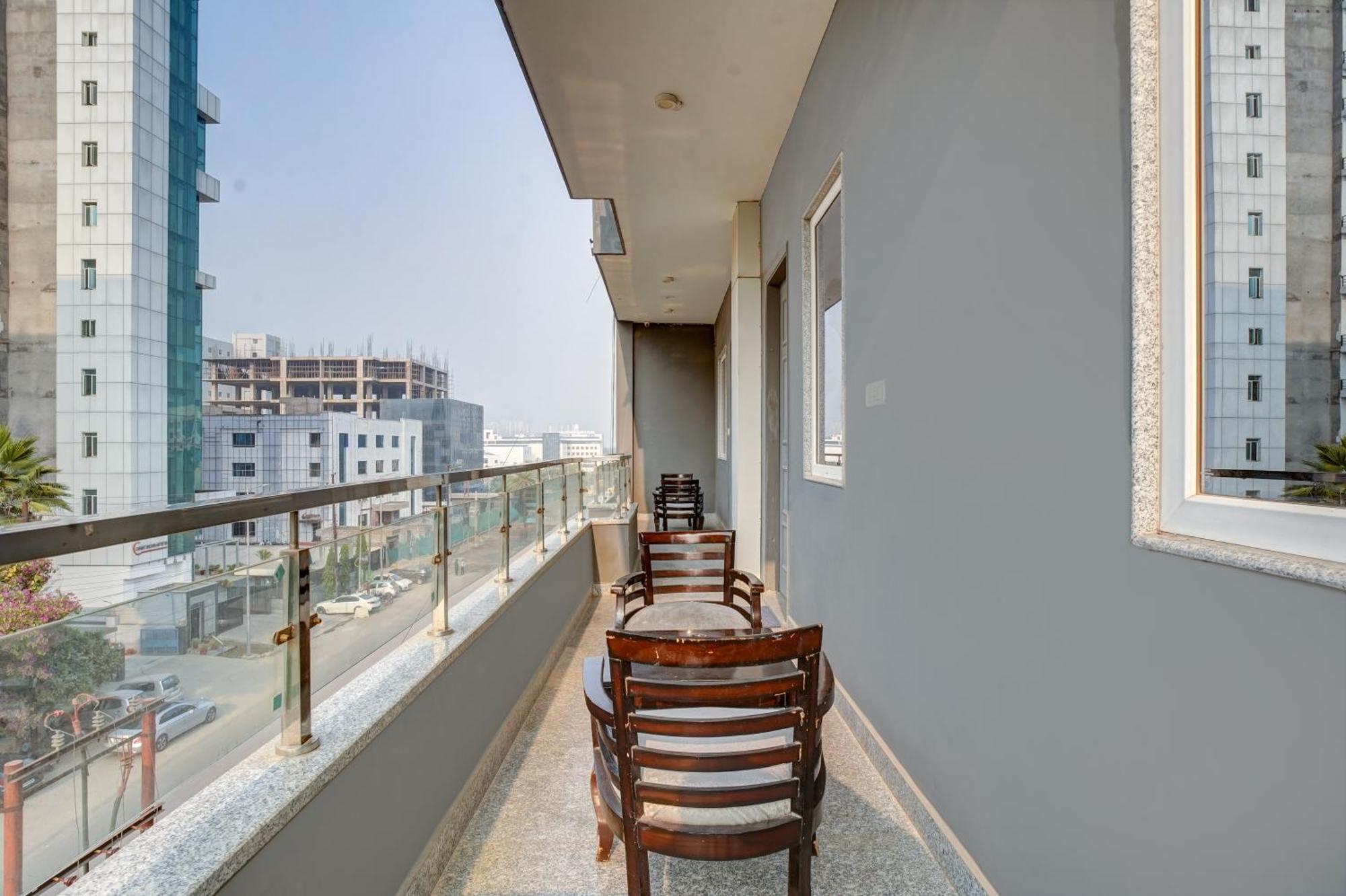 Hotel Noida Express Extérieur photo